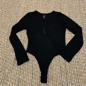 Windsor Black Long Sleeve V-Neck Ribbed Bodysuit Large Basic